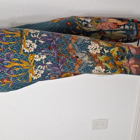 SALE! Johnny Was JW Los Angelos Quiet Luxury French Terry Floral Ankle Pants L - Picture 14 of 16